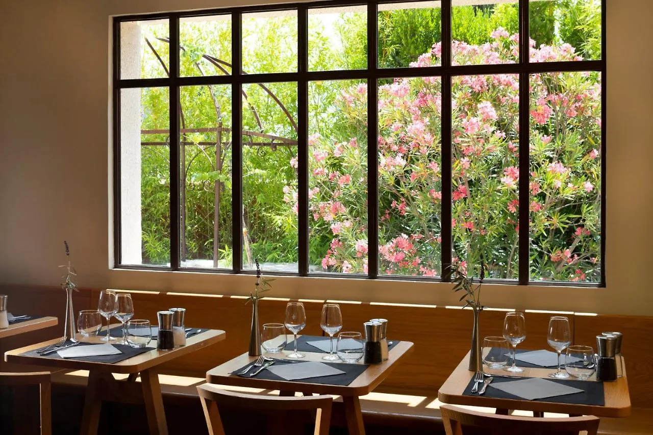 Terre De Provence Hotel & Spa Le Pontet