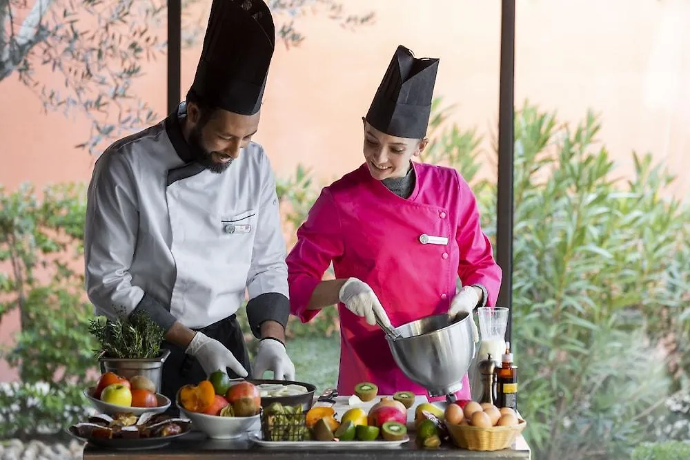 Terre De Provence Hotel & Spa Le Pontet