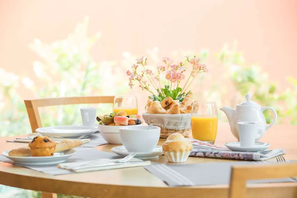 Terre De Provence Hotel & Spa Le Pontet